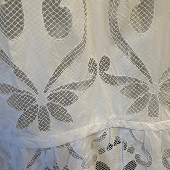 Anthropologie Somerset Maxi: Cutwork Edition in White.  Size: Small - Picture 5 of 8